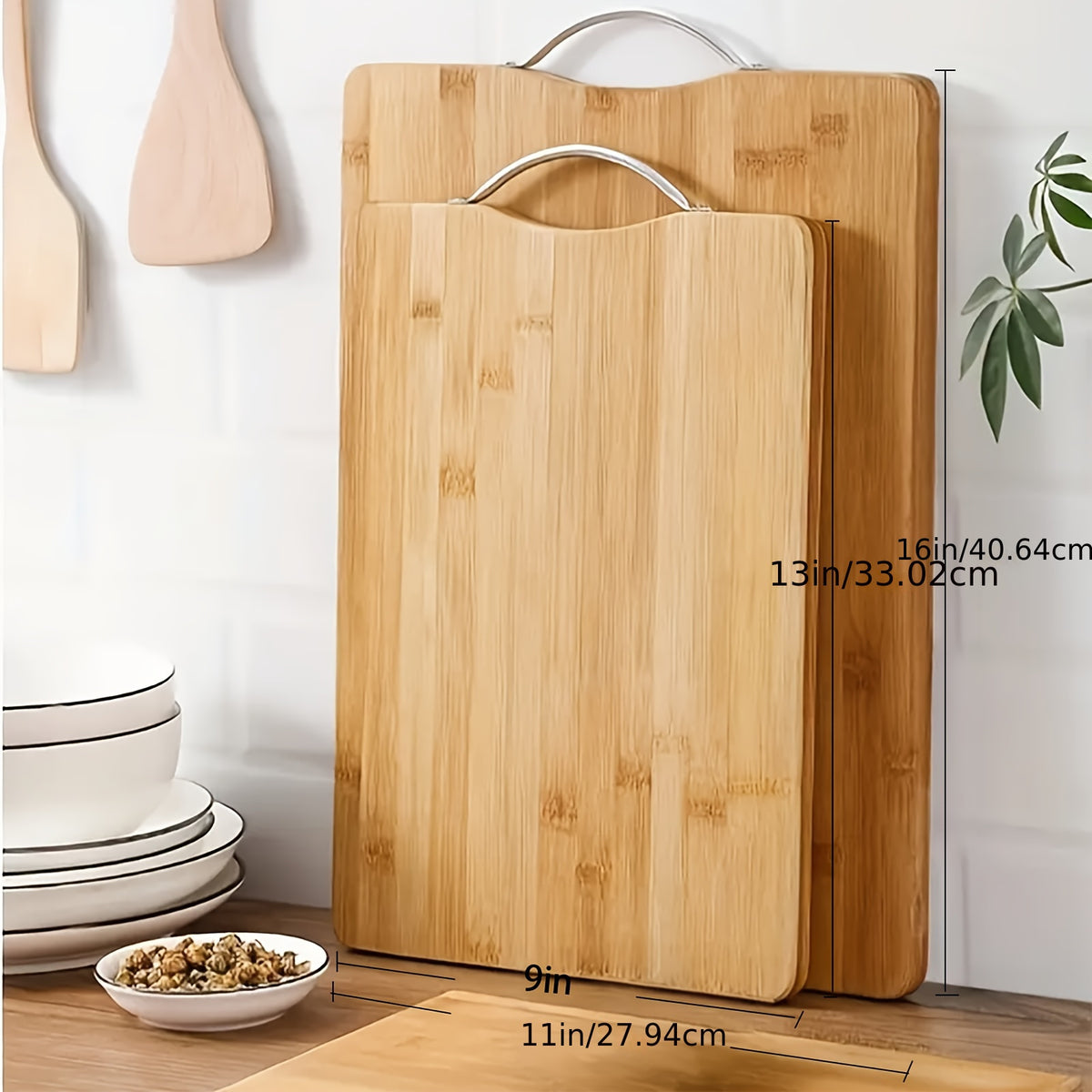 The Natural Bamboo Cutting Board Is An Indispensable Item In The Home Kitchen. It Is Moisture-proof, Mold-proof, Durable And Easy to Clean. It Is A Great Helper In The Kitchen for Cooking.